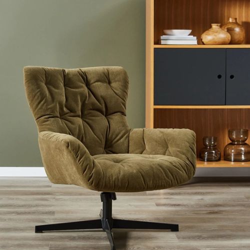 Sillón con base giratoria. Disponible en tres variantes de color: mostaza, verde y azul. 
